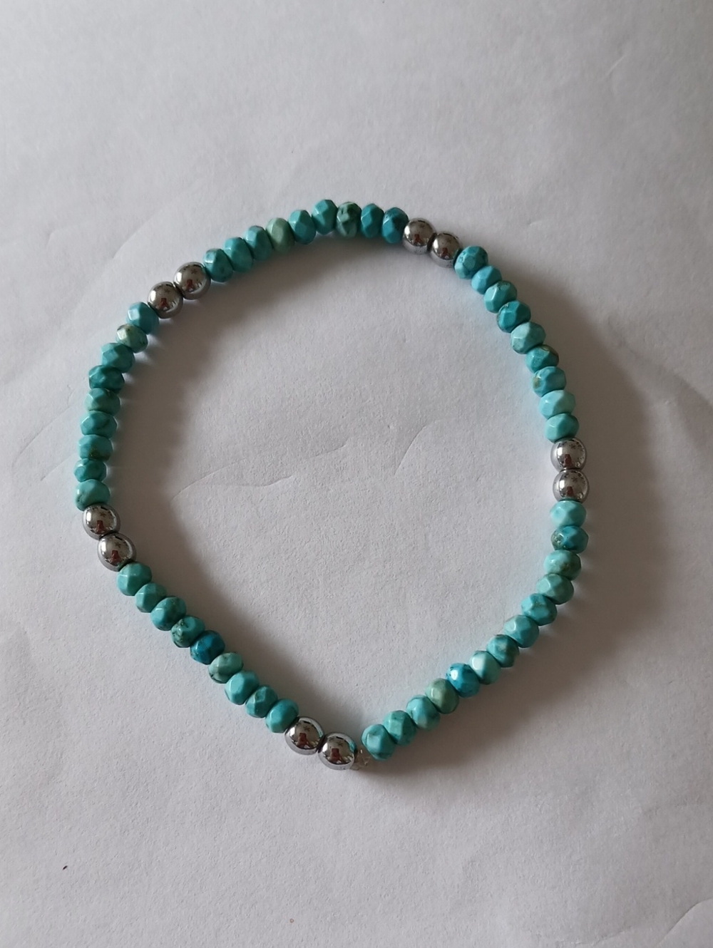 Natural Stone Turquoise Beaded Bracelet with Hematite Accent Beads